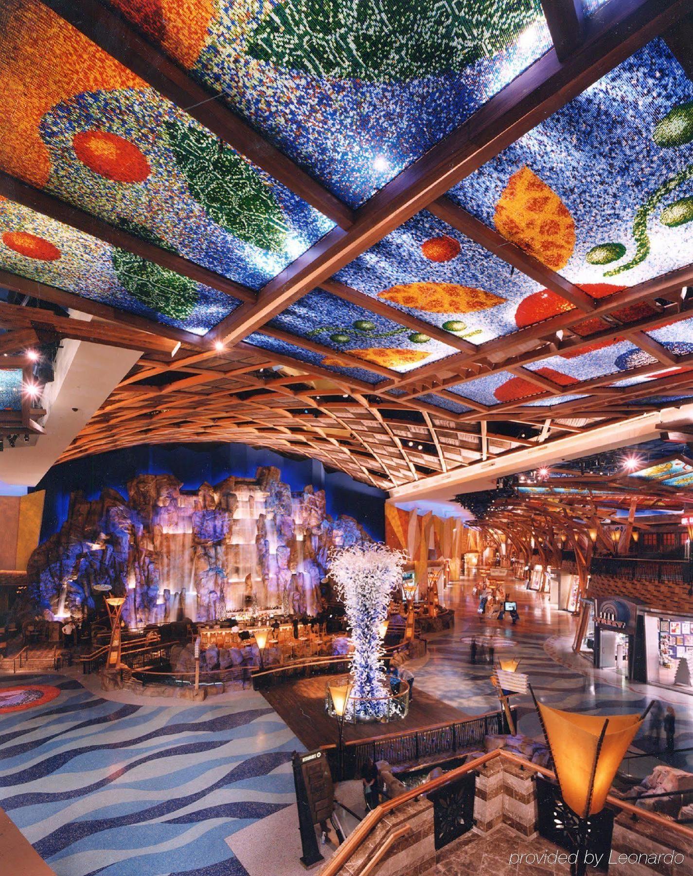 Mohegan Sun Hotel Ънкасвил Екстериор снимка