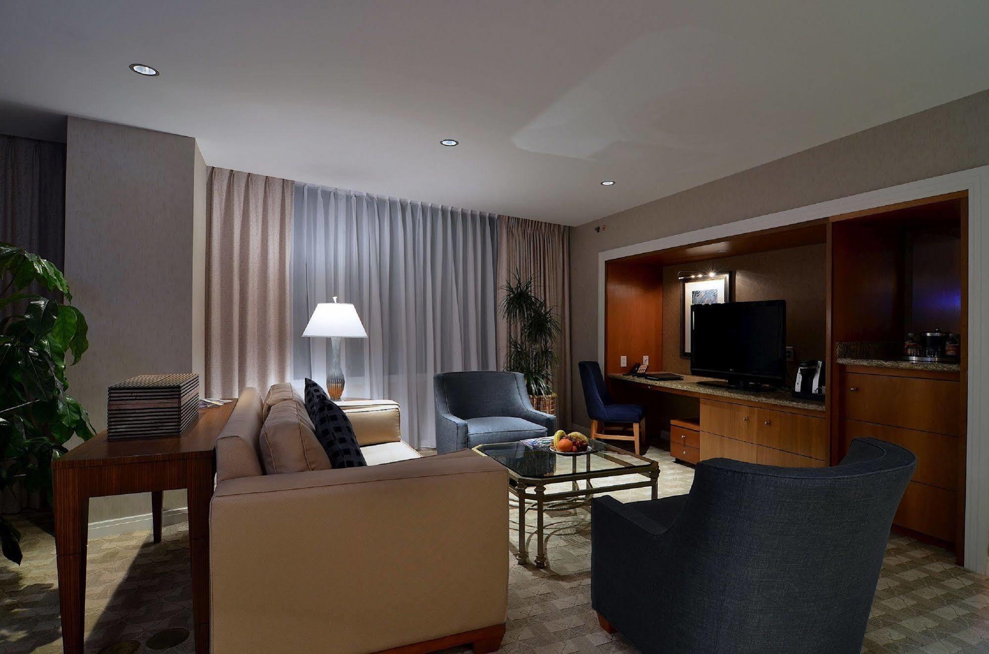 Mohegan Sun Hotel Ънкасвил Екстериор снимка