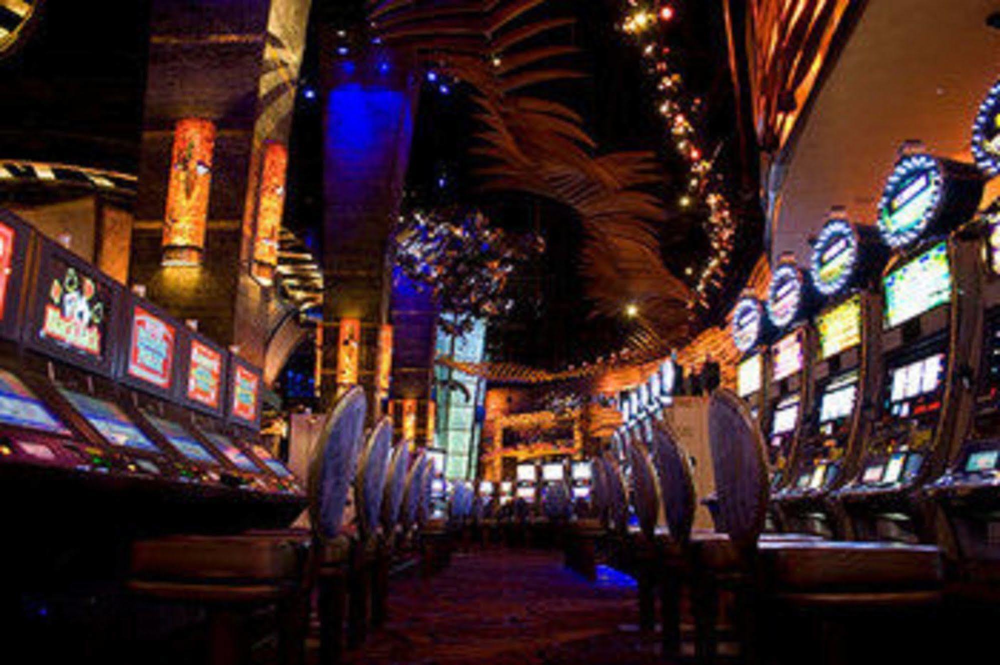 Mohegan Sun Hotel Ънкасвил Екстериор снимка